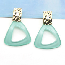 Boucles d&#39;oreilles triangulaires personnalisées en acrylique bleu clair personnalisé